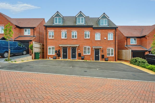 3-bed house on 6, Rochester Close, Derby, £235,000