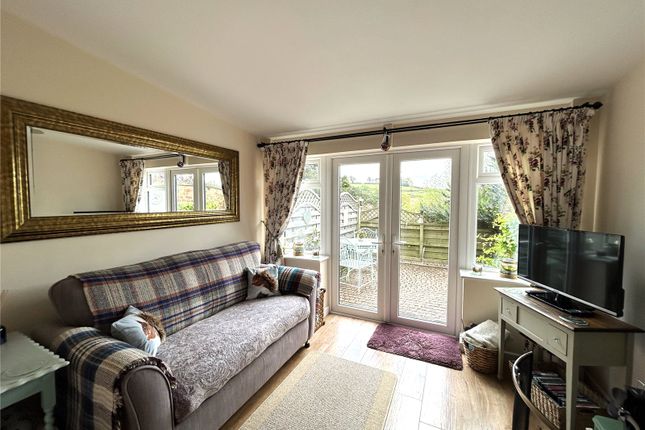 Thimble Cottage, 74C, East Street, Somerset photo 5