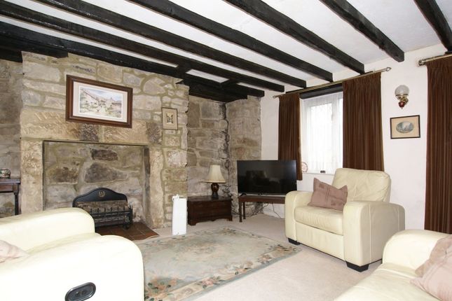 The White Cottage 123, Starkholmes Road, Matlock photo 3