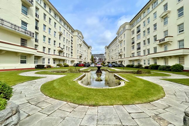 Flat for sale in Bath Hill Court, Bath Road, Bournemouth