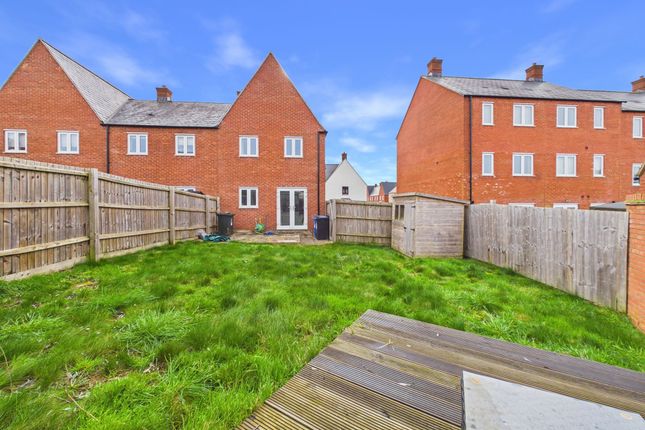 14 Hexham Street, Towcester photo 2