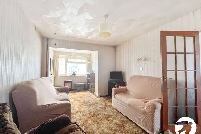 1, Leonard Close, Kent photo 2