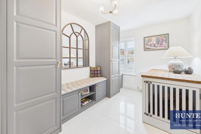 5, Oak Tree Drive, Sunderland photo 2