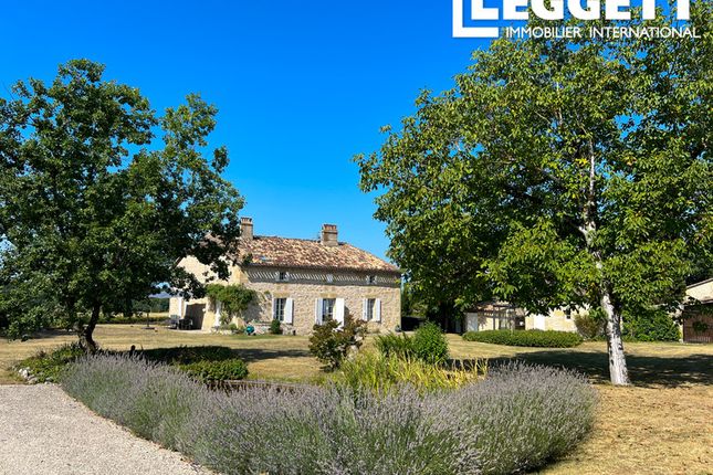 Thumbnail Villa for sale in Lauzun, Lot-Et-Garonne, Nouvelle-Aquitaine