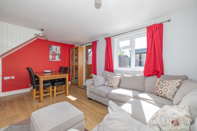57, St. Albans Road, Canterbury photo 2