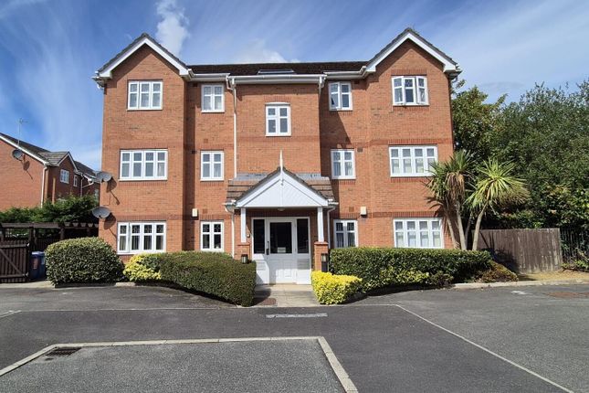 2-bed flat on 44, New Heyes, Neston, £99,999