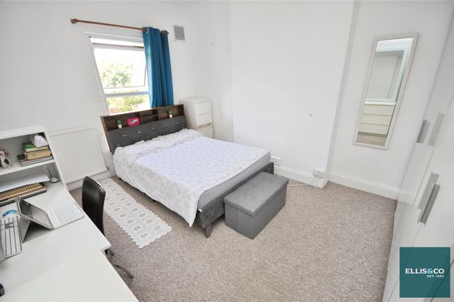 First Floor Flat, 24, Lansdowne Road, Finchley photo 2