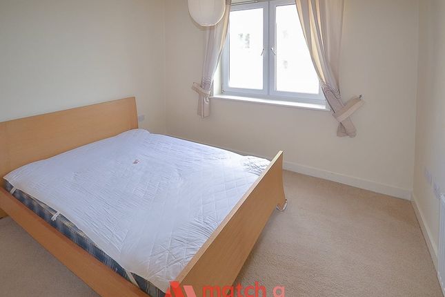 69 Hertford House, Taywood Road, Middlesex photo 4