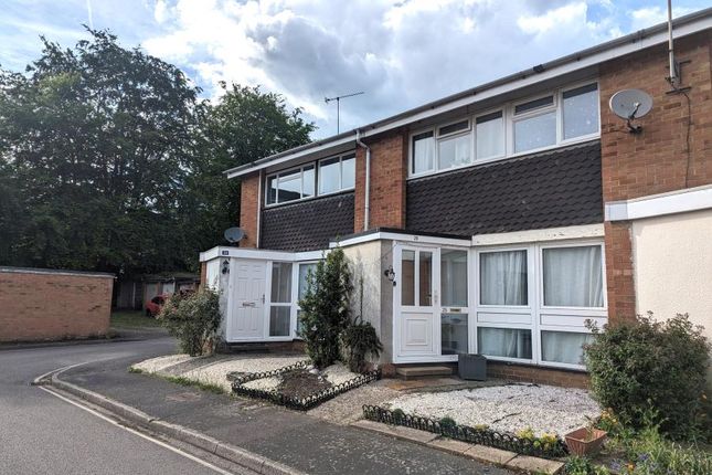 Thumbnail Terraced house to rent in Woking, Surrey