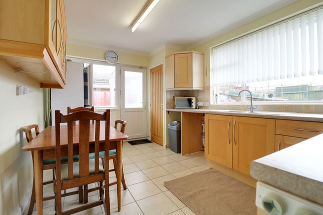 31 Ravendale Road, Gainsborough photo 4