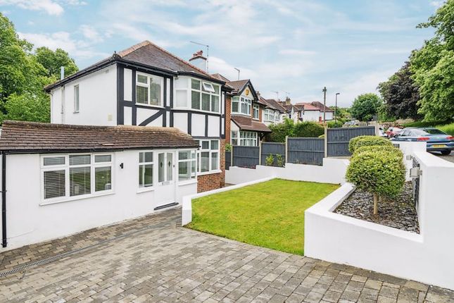 Thumbnail Detached house for sale in Roke Road, Kenley