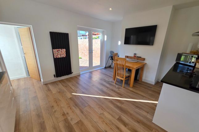 83 Cecil Avenue, Doncaster photo 3