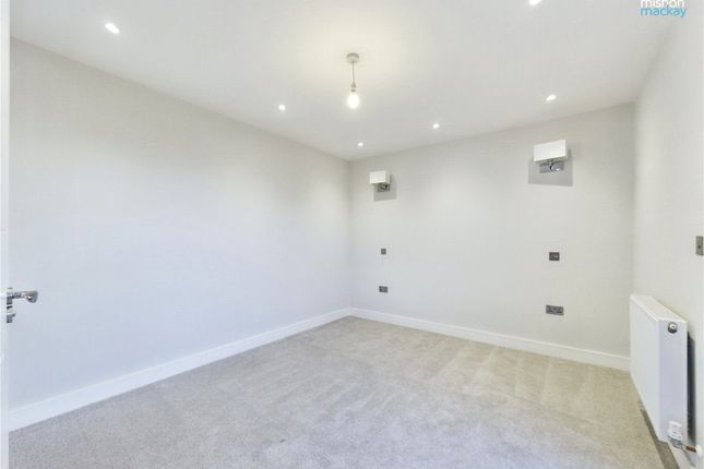 Flat for sale in Shelley Road, Hove, East Sussex