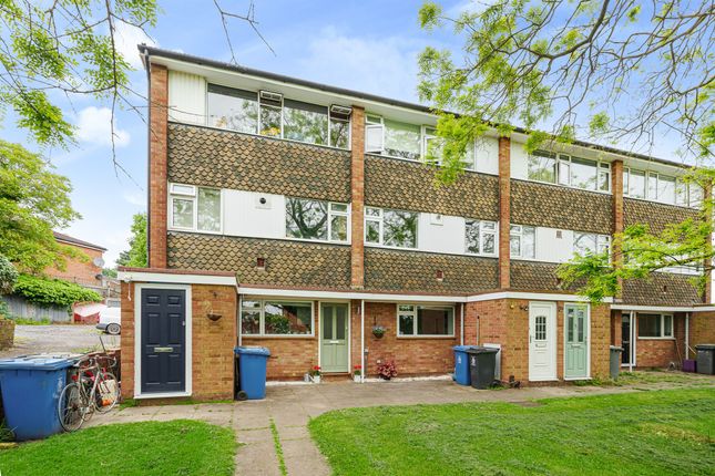 Thumbnail Maisonette for sale in Lexington Avenue, Maidenhead