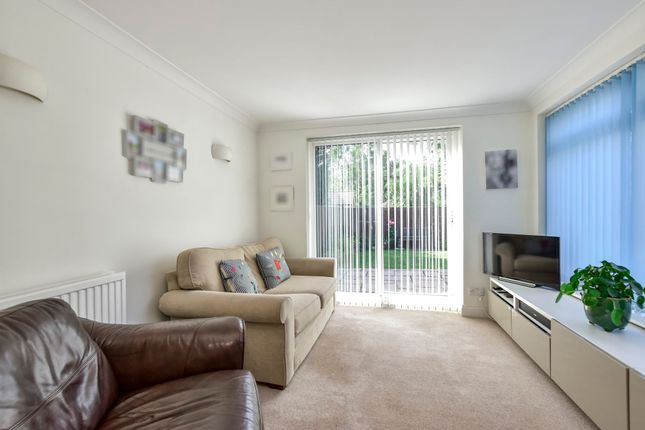 5 Howard Agne Close, Hemel Hempstead photo 5