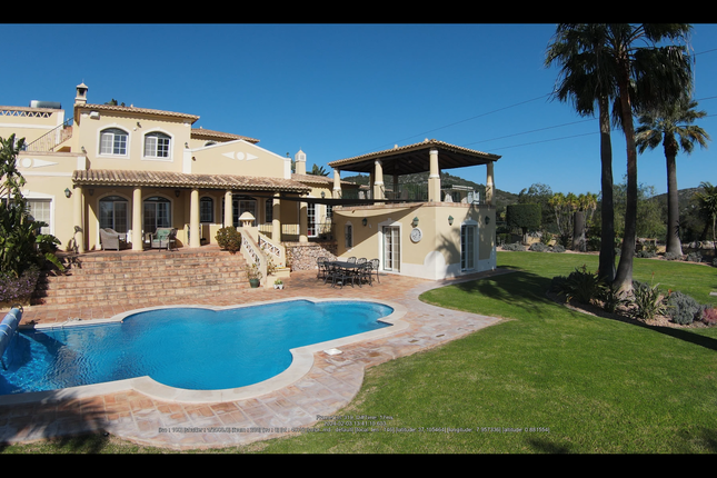 Villa for sale in Poço Mouro, Santa Bárbara De Nexe, Faro, East Algarve, Portugal