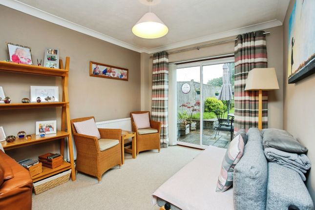 67, Hopgarden Road, Kent photo 4