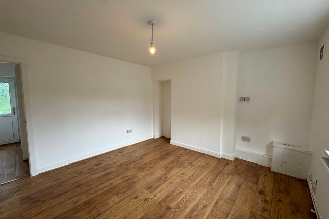 386 Townhill Road, Swansea photo 3