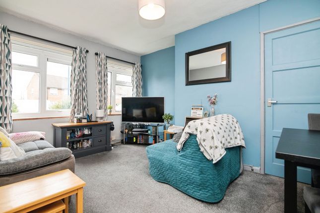 11, Dudnill Grove, West Midlands photo 2