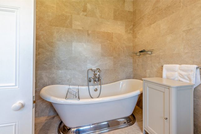 En Suite Bathroom
