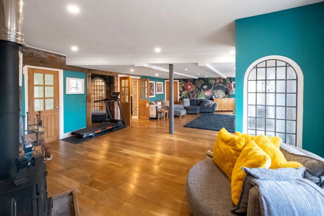 Wellspring House 14, Willoughby Street, Muthill photo 2
