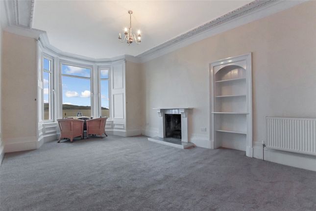 Middle Flat, Rosebank,, Shore Road, Helensburgh photo 3