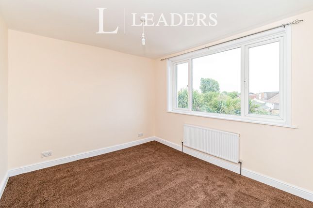 14, Longfield Avenue, Fareham photo 4