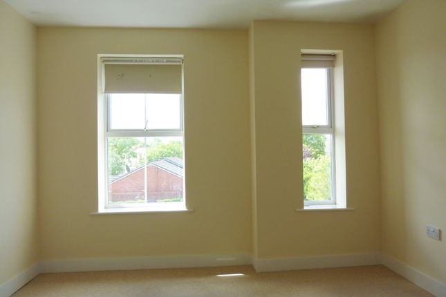 12, Naylor Road, Ellesmere Port photo 4