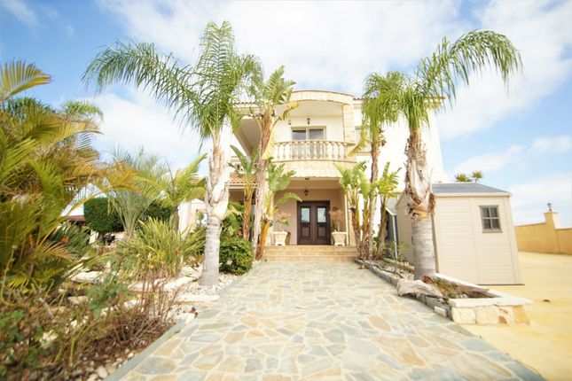 Villa for sale in Paphos, Anarita, Paphos, Cyprus