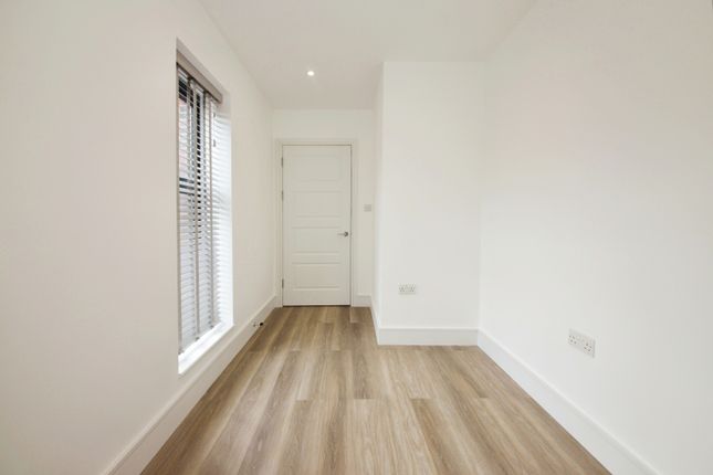 1a, Hereford Avenue, East Barnet photo 4