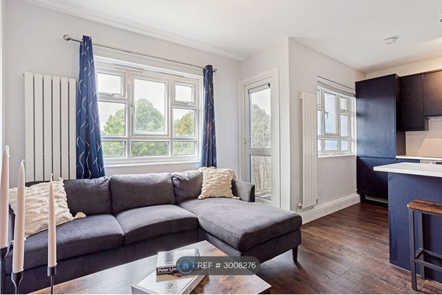 Flat, Pearson House Horne Way, London photo 4