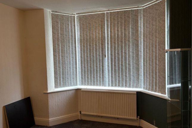 85 Hamilton Street, Oldham photo 4