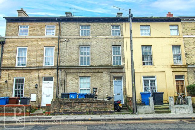 Thumbnail Flat to rent in Woodbridge Road, Ipswich, Suffolk