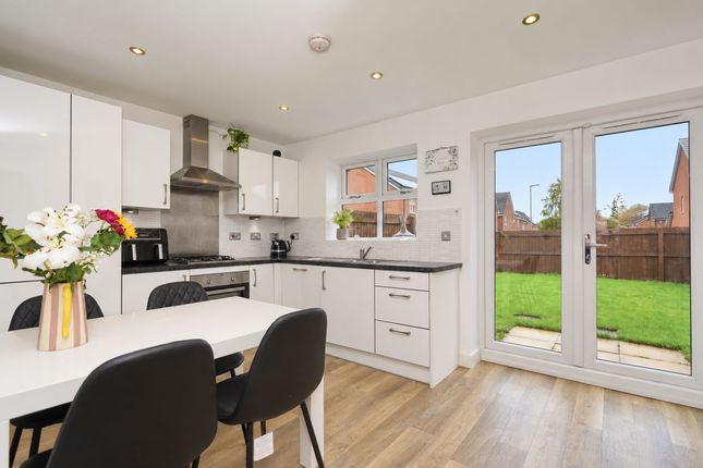 4 Rectory Drive, Chorley photo 4