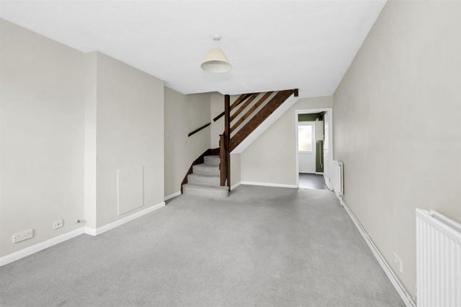 24, Browse Close, Bury St. Edmunds photo 3