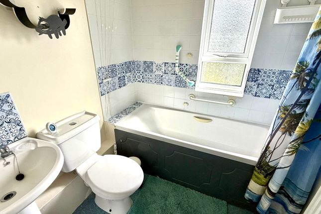 15, Sheffield photo 4