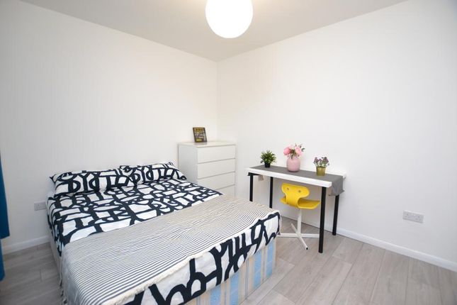 Thumbnail Room to rent in Cephas Street, Stepney Green, London