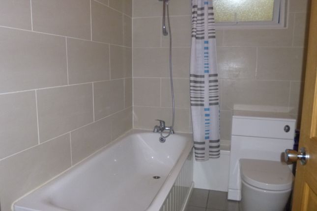 Flat 1, 376, St Albans Road, Watford photo 3