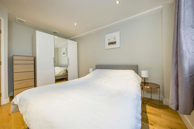 Flat for sale in London Road, Twickenham