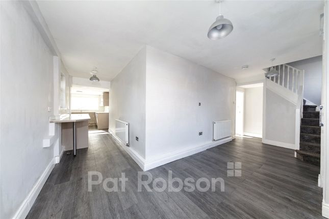 32, Coniscliffe Avenue, Newcastle Upon Tyne photo 5
