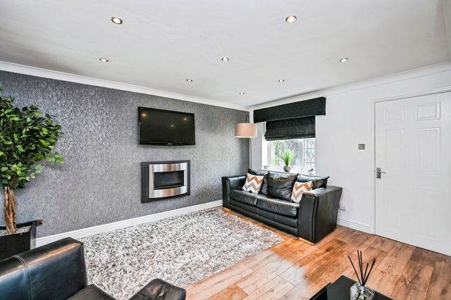 3, Kirkstead Walk, Merseyside photo 4