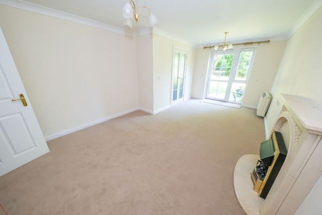 8 Atkinson Court, Havant Road, Cosham photo 4