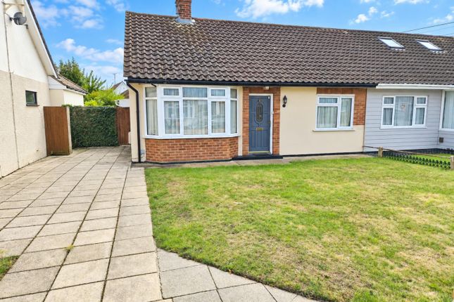 2-bed semi-detached on 33 Ashcombe, Rochford, Essex, £325,000