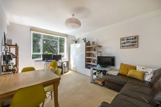 1 bed flat for sale in Paveley House, Priory Green Estate, Islington, London N1