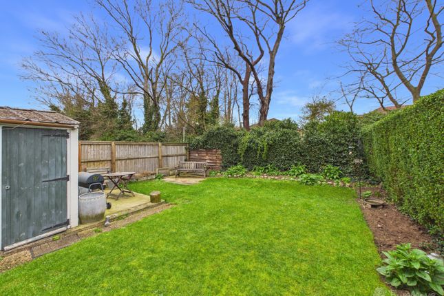 6, Melrose Gardens, Newmarket photo 4