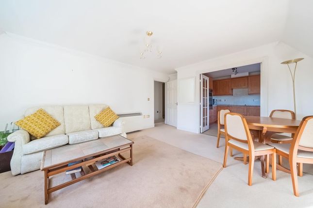 Flat for sale in Sunningdale, Berkshire