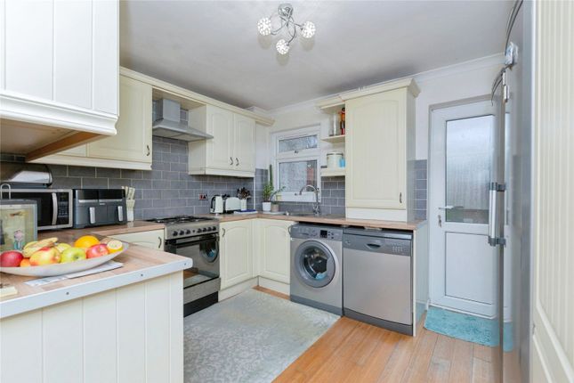 100, Balderstone Close, Leicestershire photo 3