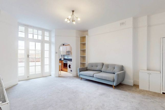 Thumbnail Flat to rent in Elm Tree Court, Elm Tree Road, St John's Wood, London