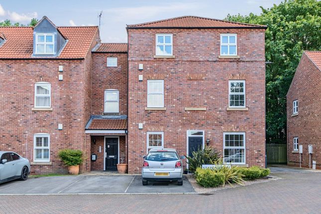 Thumbnail Flat for sale in Station Rise, Riccall, York