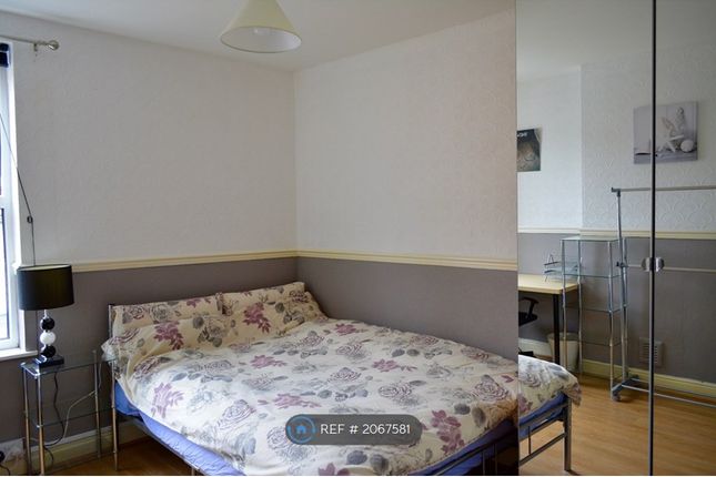 Room to rent in Trent Road, Nottingham